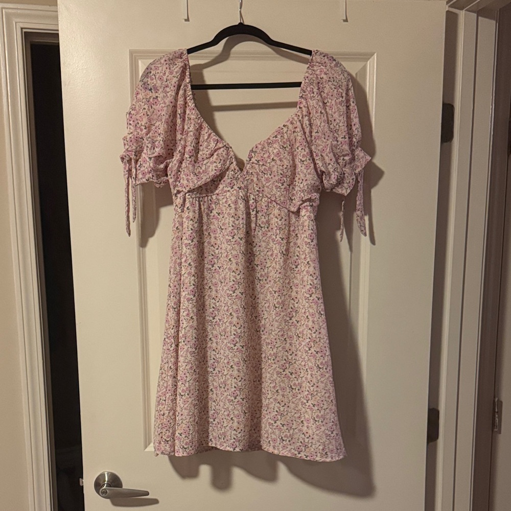 Altr’d State Pink and White Floral Dress